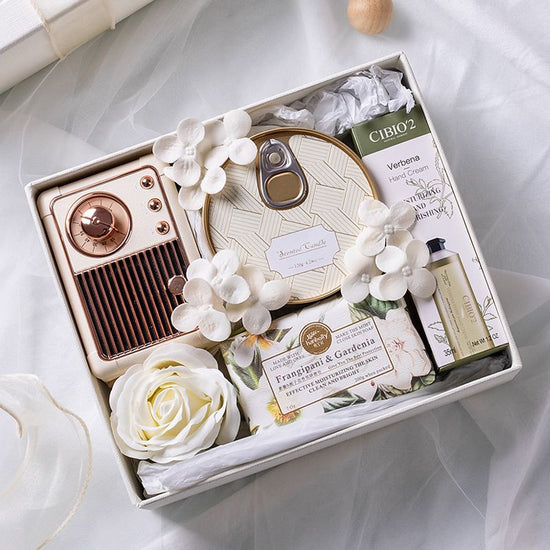 Sense Set Aromatherapy Gift Box Girlfriends&